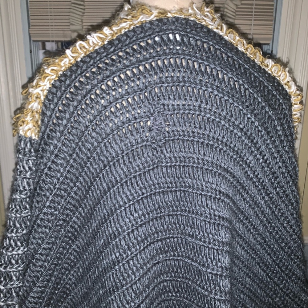 World market knit shrug poncho cardigan sweater - Picture 7 of 8